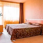 гладиола стар Хотел 4*