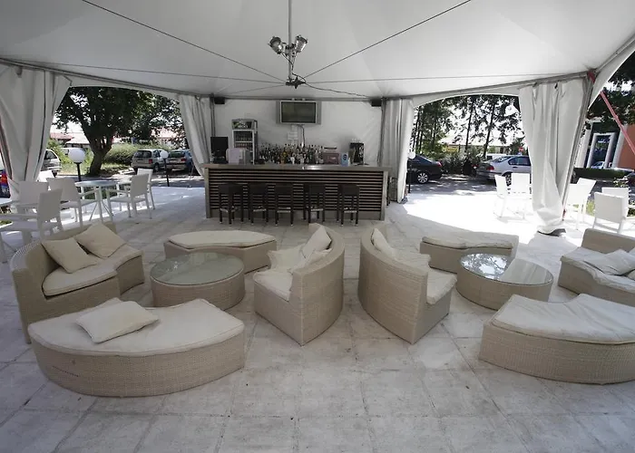 剑兰之星酒店 酒店