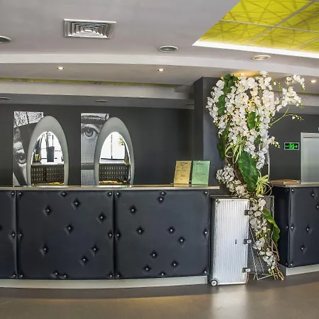 Gladiola 4-star Готель 4*