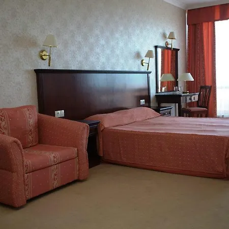Готель Gladiola 4-star